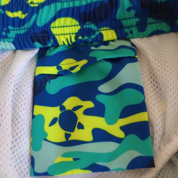 Vineyard Vines Boys Turtle Whale Shark Lobster Print Chappy Swim Trunks Large - Picture 7 of 11